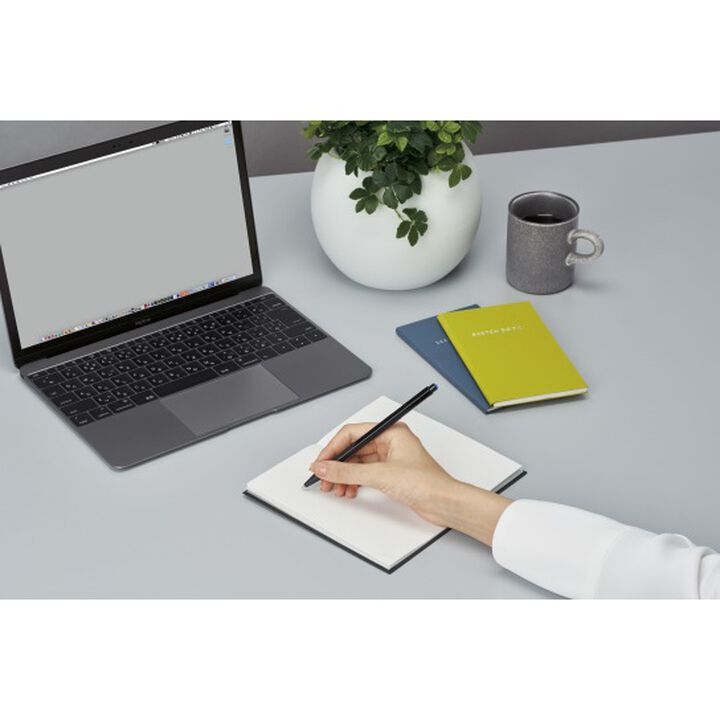 Stílabók með rúðustrikuðum síðum - Kokuyo Sketch Book (Red)