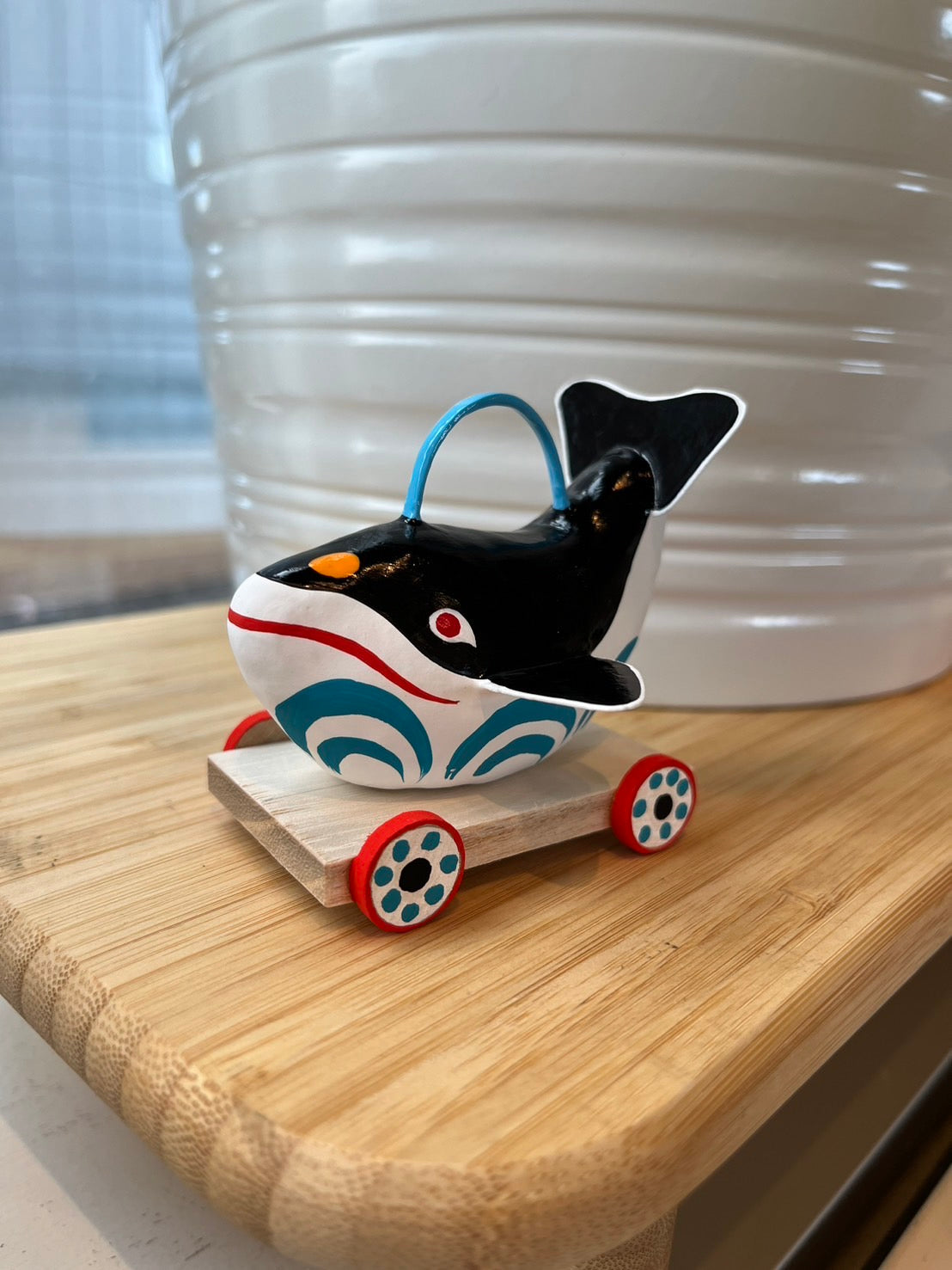 Guruma Kujira - Svartur hvalur hariko úr pappamassa