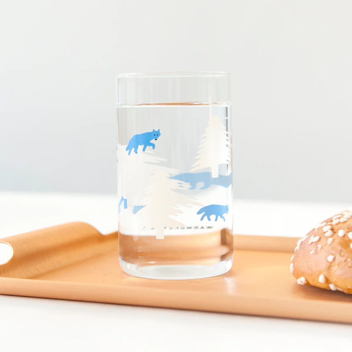 Warmgrey Tail myndskreytt glas - NORTH LAND