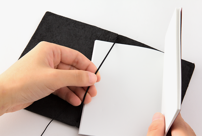 Passport Size Sett - Black