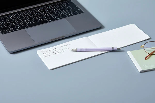 EMILy ílöng glósubók - blágrá