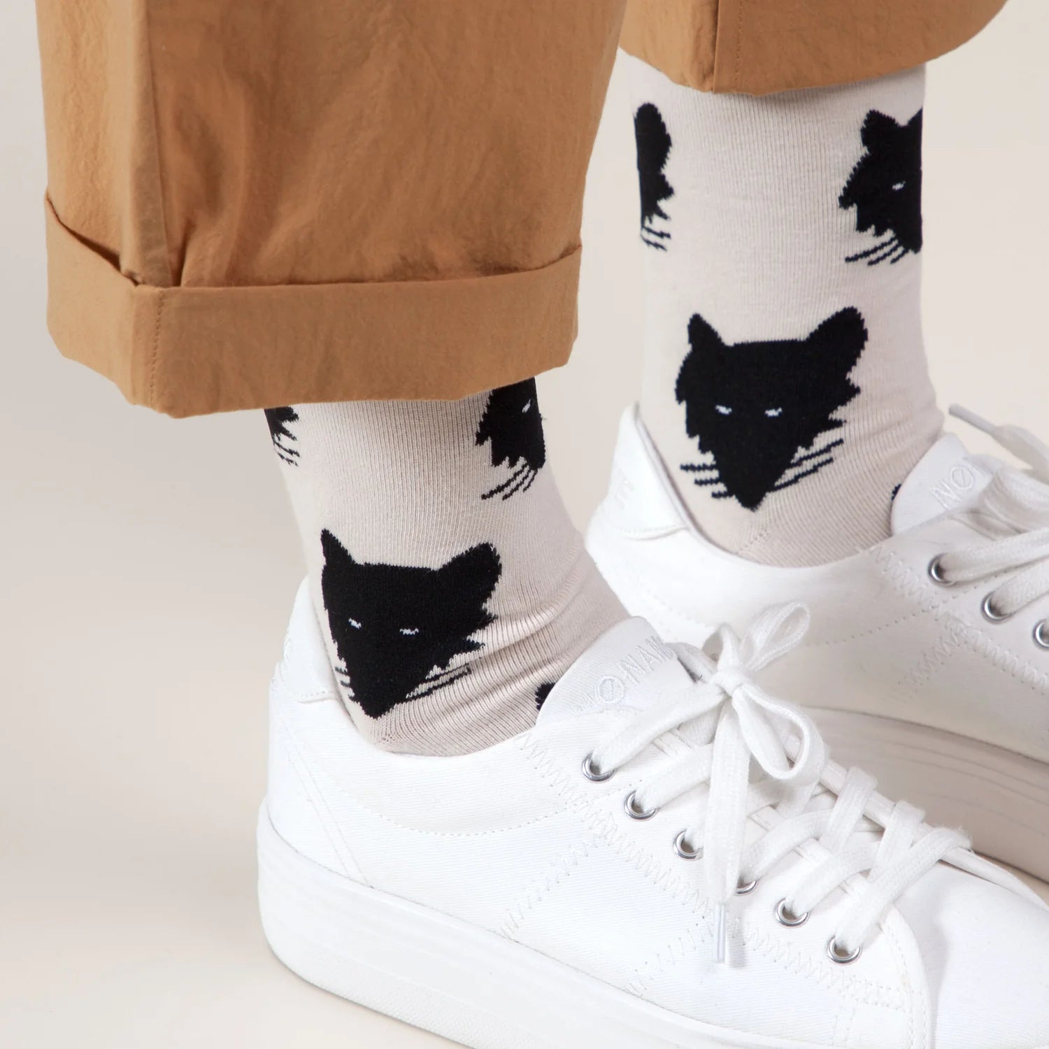 Warmgrey Tail sokkar - wolf cream