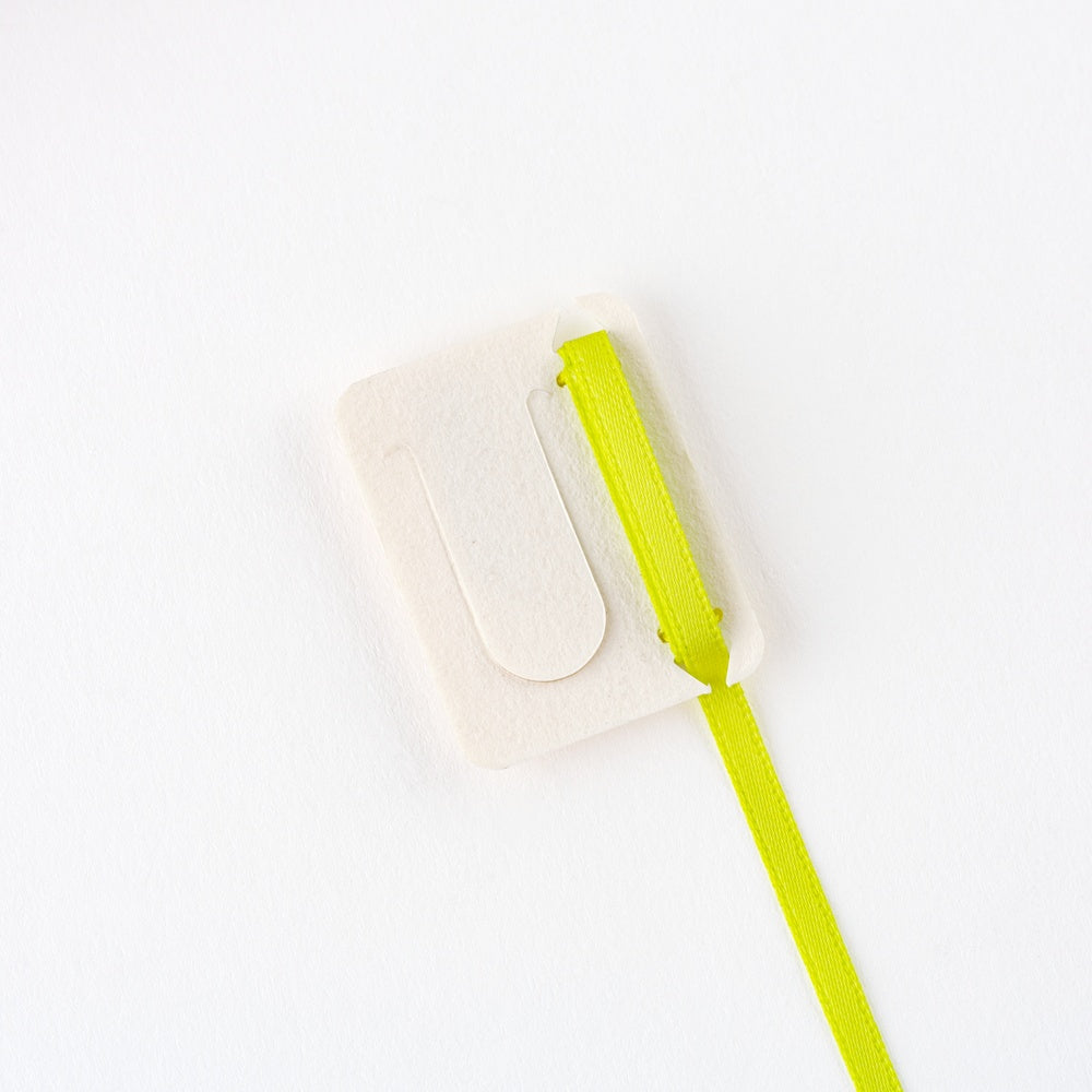 Yumi Kitagishi: Embroidered Bookmark - White Cat