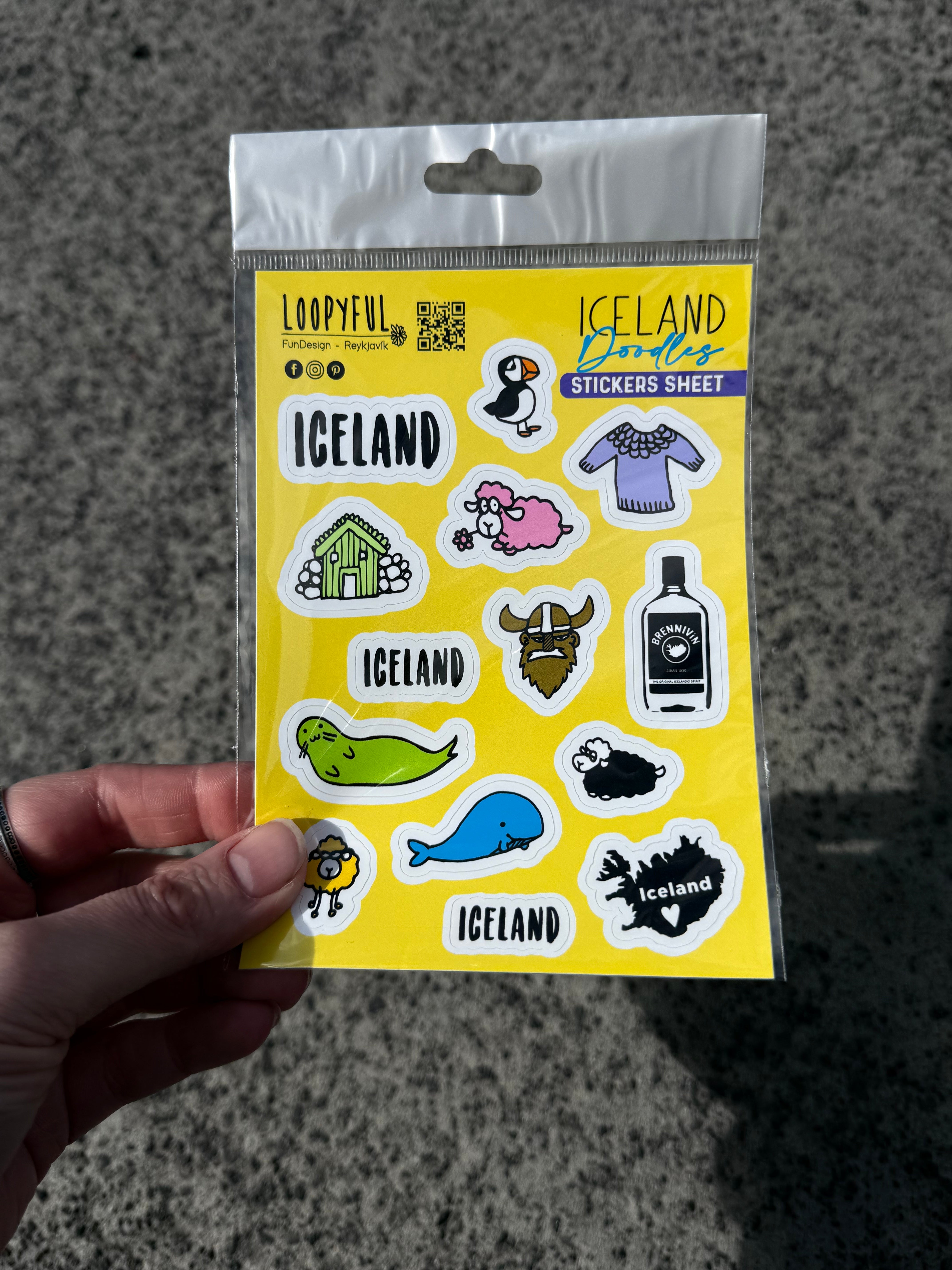 Loopyful Design límmiðar - Iceland Doodles