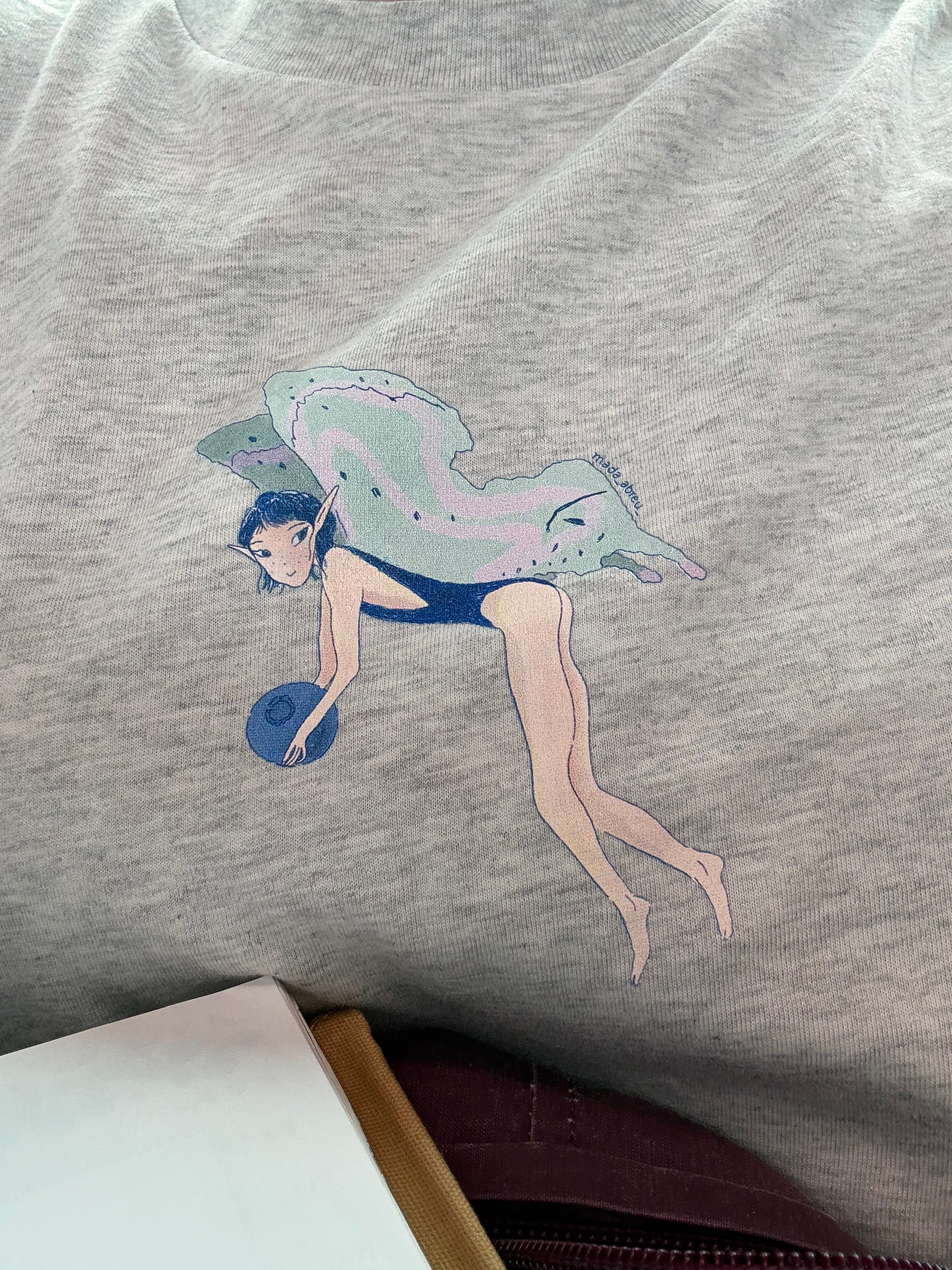 Mada Abreu bolur - Fairy flying (gray medium)