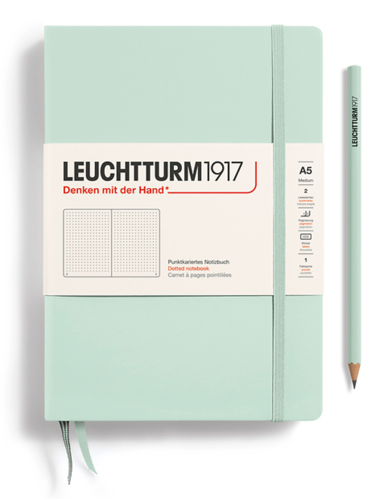 Leuchtturm1917 (A5) harðkápa með doppum - Mint Green