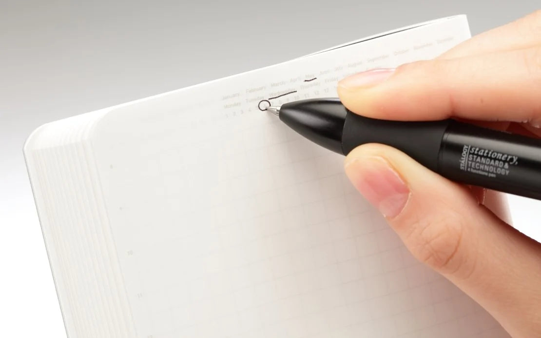 STÁLOGY 365 Days Notebook Gridded Black [B6]